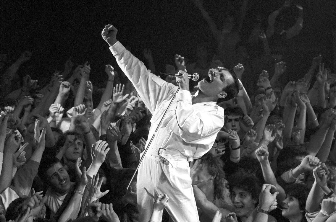 Freddie Mercury a murit în 1991. Avea doar 45 de ani.