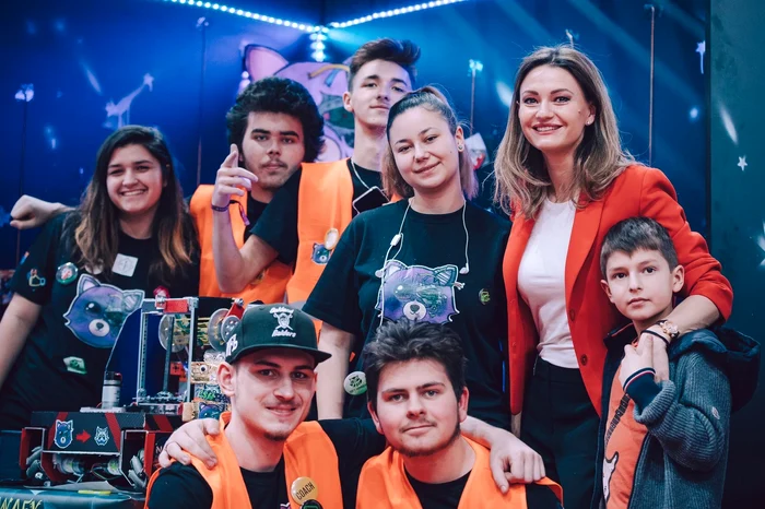 Dana Razboiu cu echipa