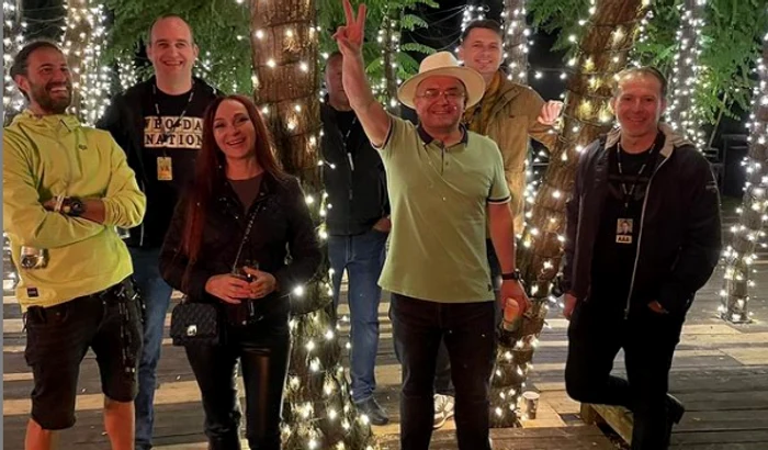 Emil Boc și Florin Cîțu, însoțiți de prieteni, la Electric Castlefoto: Instagram