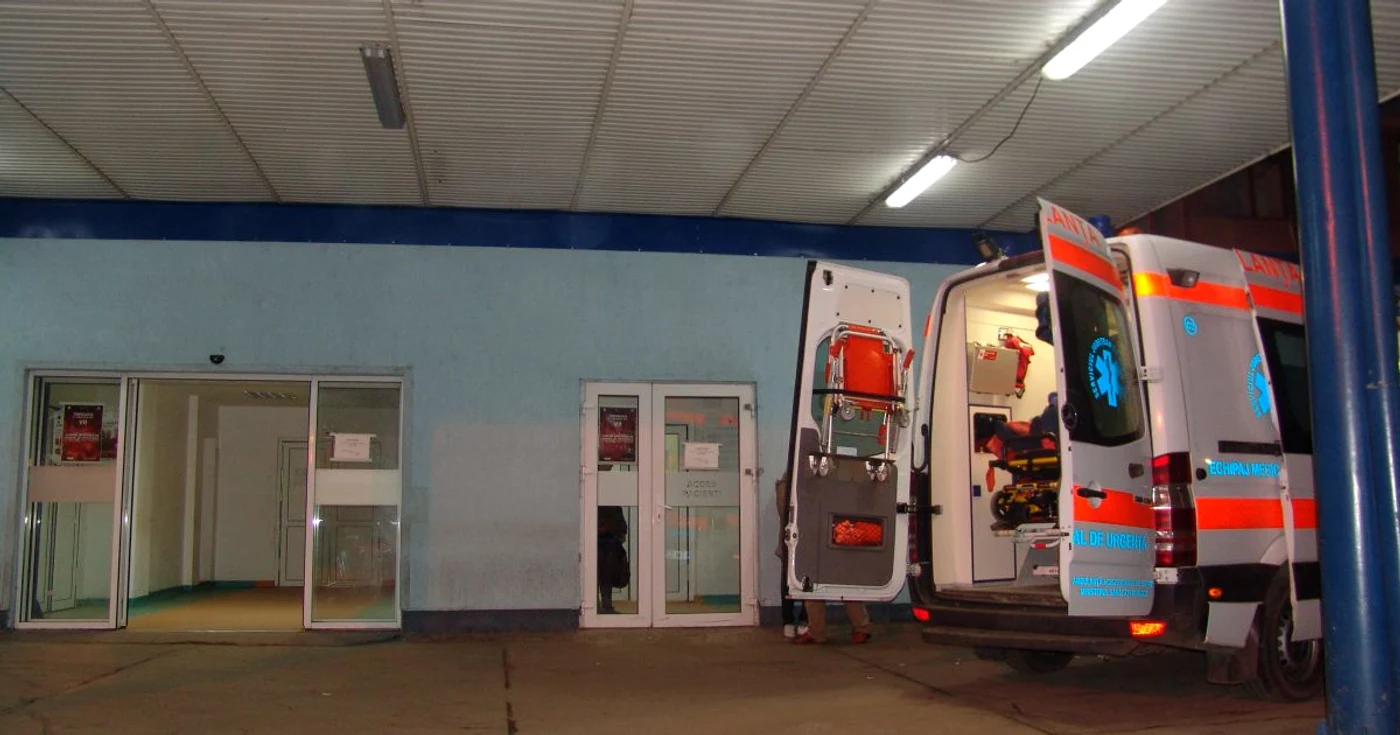 Femeia a ajuns la spital în stare gravă