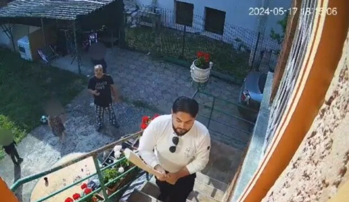 Familie terorizată de vecini FOTO: Captura video