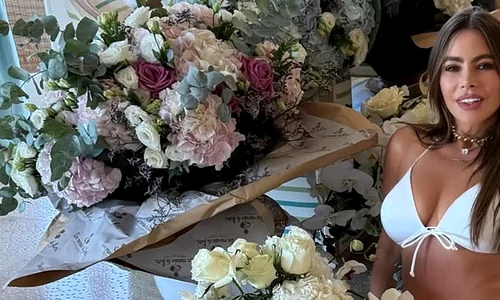 Sofia Vergara a implinit 53 de ani, sursa foto Instagram jpg