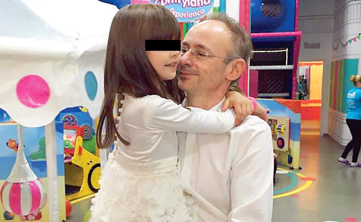 Mihai se distrează de minune cu fiica lui, când petrec weekend-urile împreună