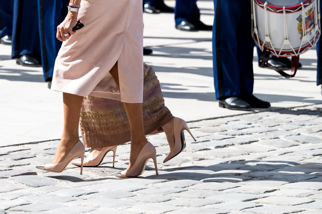 Regina Suthida a Thailandei și Brigitte Macron la Palatul Elysee profimedia 1113374184 jpg