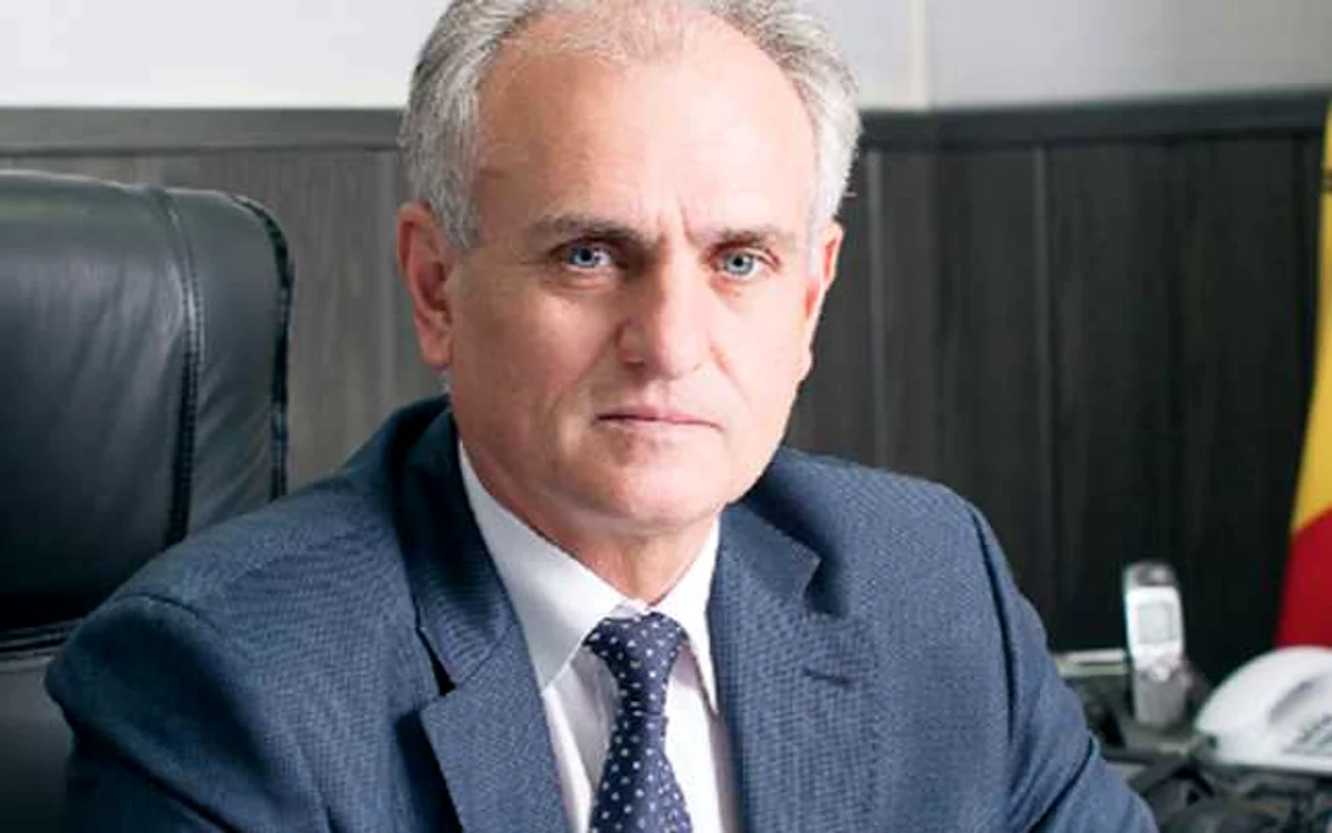 Ion Prisăcaru susţine că reducerea creanţelor fiscale în 2015 constituie o performanţă istorică