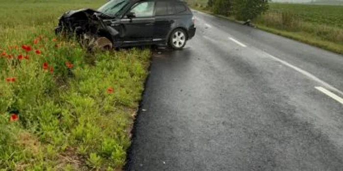 Accident pe un drum judeţean din Prahova care face legătură între DN1 şi localitatea Buda