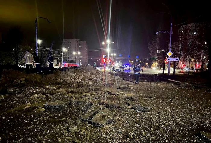 Imagini cu locul unde a căzut bomba