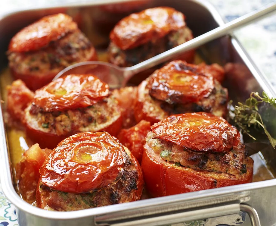 rosii umplute cu carne tocata jpeg