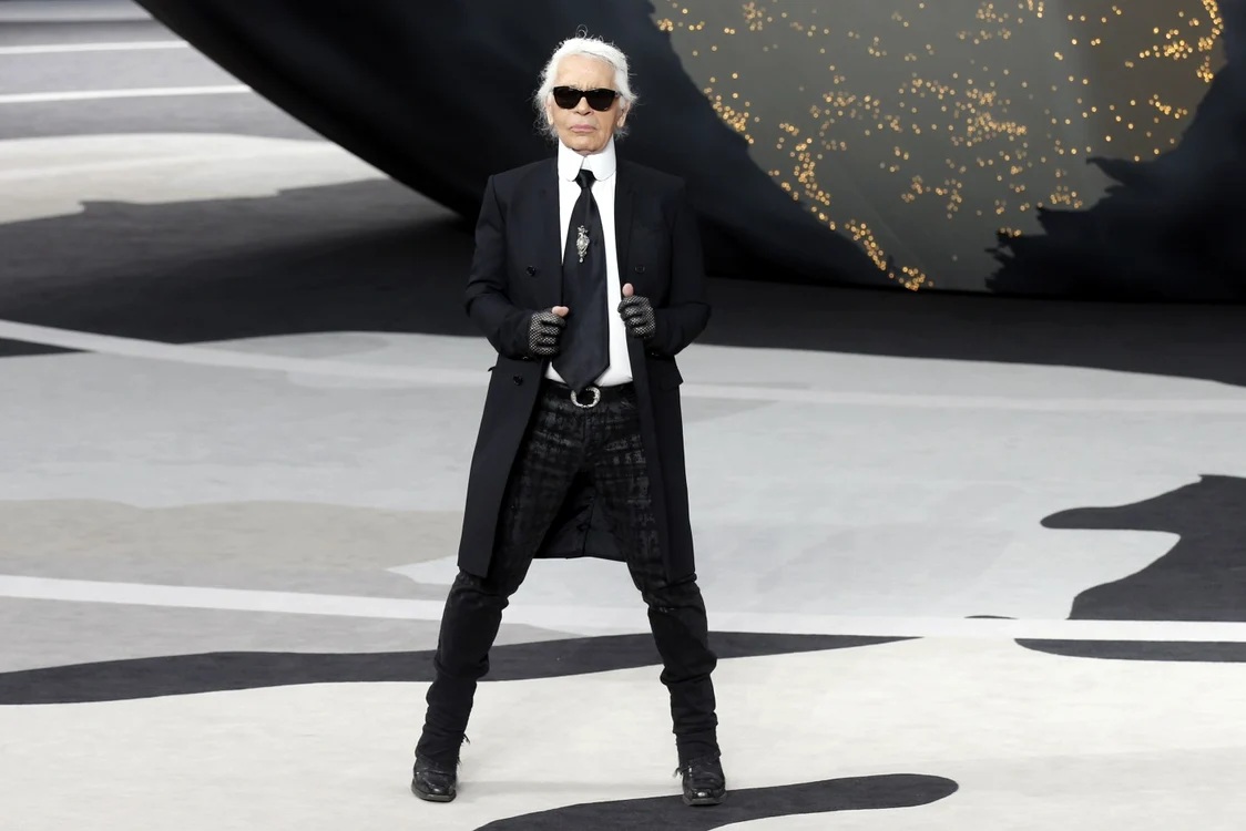 Karl Lagerfeld, directorul de creaţie al casei de modă Chanel FOTO Reuters
