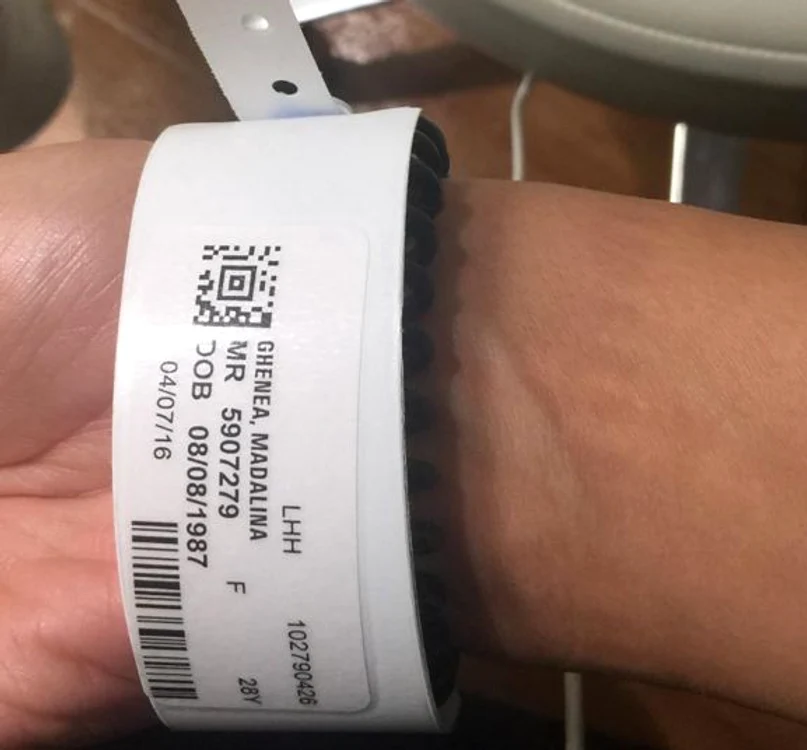 Mădălina a avut nevoie de îngrijiri medicale la New York