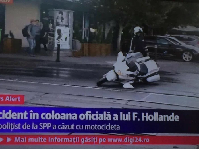 Moticiclistul a căzut chiar înainte de intrarea în Parcul Carol din cauza carosabilului umed, mai multe mașini spălând de dimineață șoseauaFoto: Captură Digi 24
