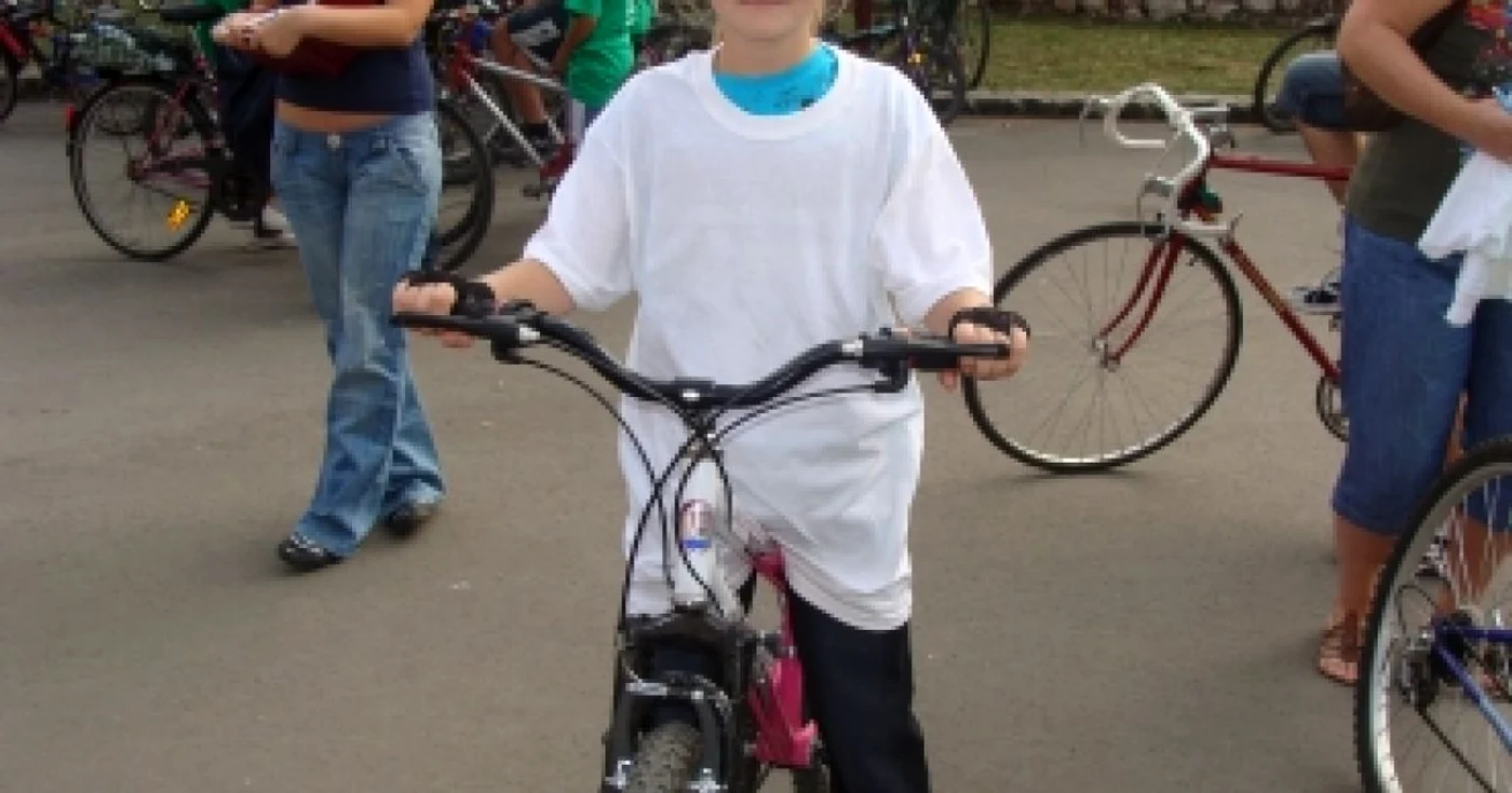 Oradea: CAMPANIE/Sportivul zilei/Maghiar Naomi : „Aveam cinci ani când am mers prima dată cu bicicleta”