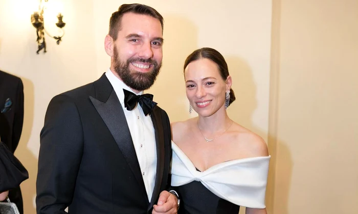 Alina Maria si Nicolae al Romaniei la o petrecere la Hanu lui Manuc pagina oficiala (1) jpg