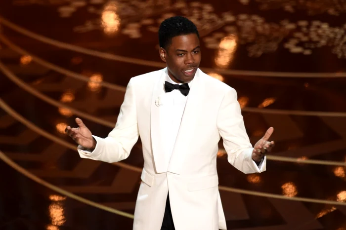 Chris Rock nu s-a
sfiit să adreseze problema lipsei de diversitate de la Hollywood, la gala Oscar
2016 FOTO GettyImages/Guliver