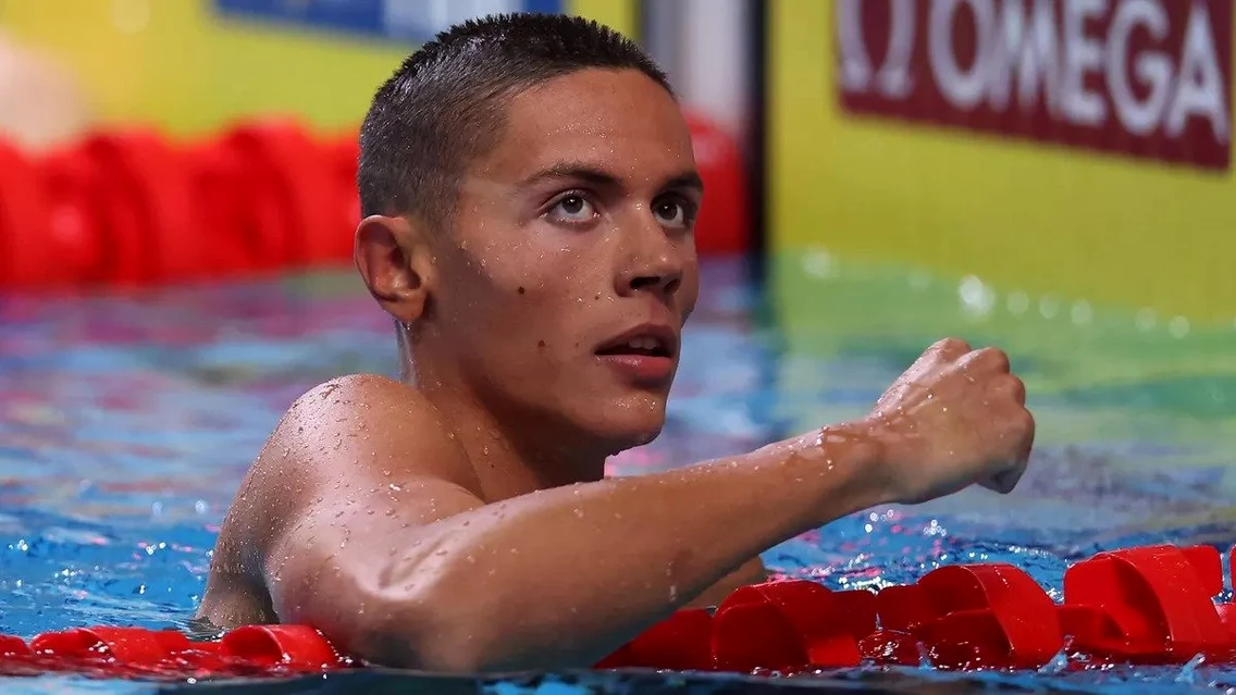 David Popovici campion mondial 200 m la Budapesta noul Michael Phelps (5) jpg