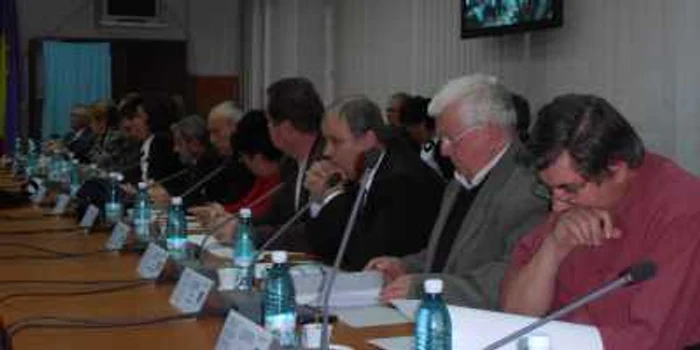 Consilierii au votat astăzi contractarea unui împrumut de 14,7 milioane de lei