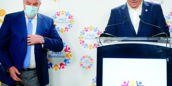 Calin Popescu Tariceanu si Victor Ponta FOTO Andreea Alexandru / Mediafax