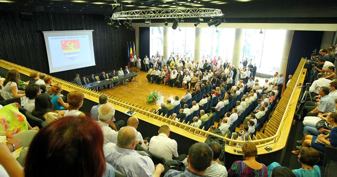 Sala de şedinţe de la CJT