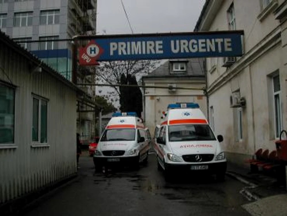 Iaşi: Centre medicale în clădirile abandonate