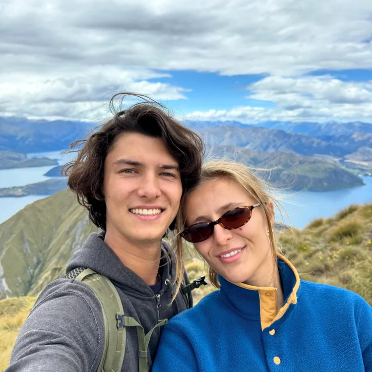 Nikolai al Danemarcei, Nikolai de Monpezat si Benedikte Thoustrup in Noua Zeelanda Instagram jpg