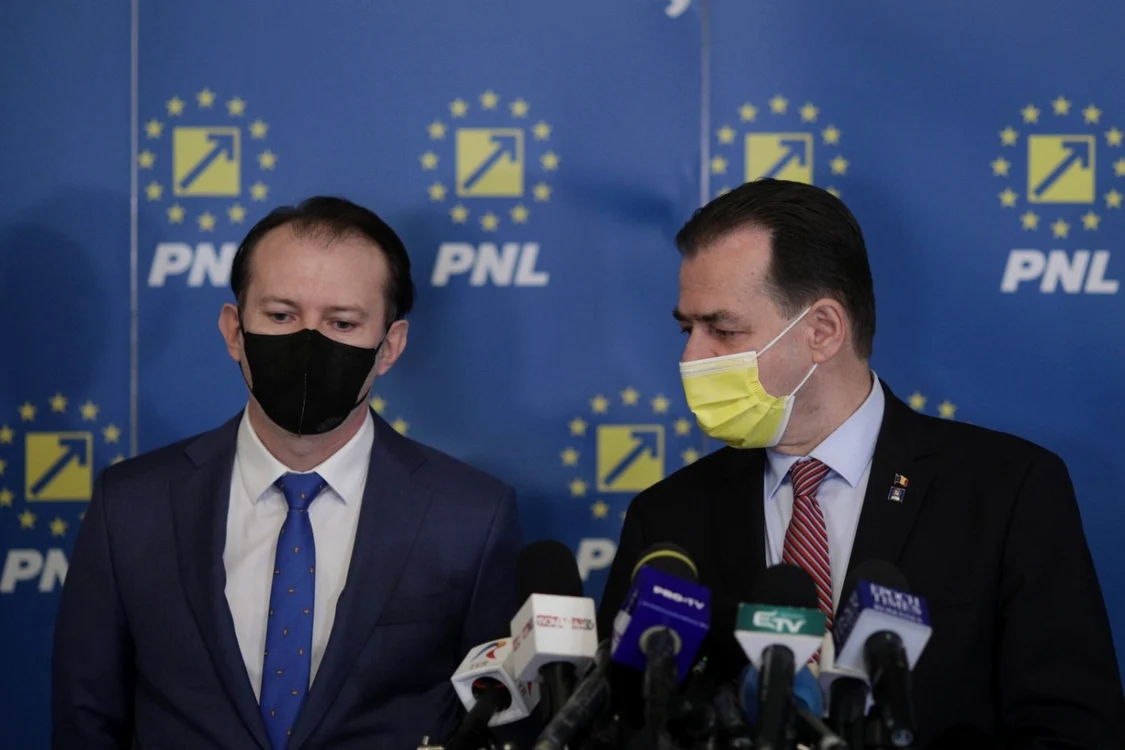 Confruntările dintre oamenii susţinuţi de Cîţu sau Orban se anunţă foarte strânse în mai multe filiale. FOTO Inquam Photos / Octav Ganea