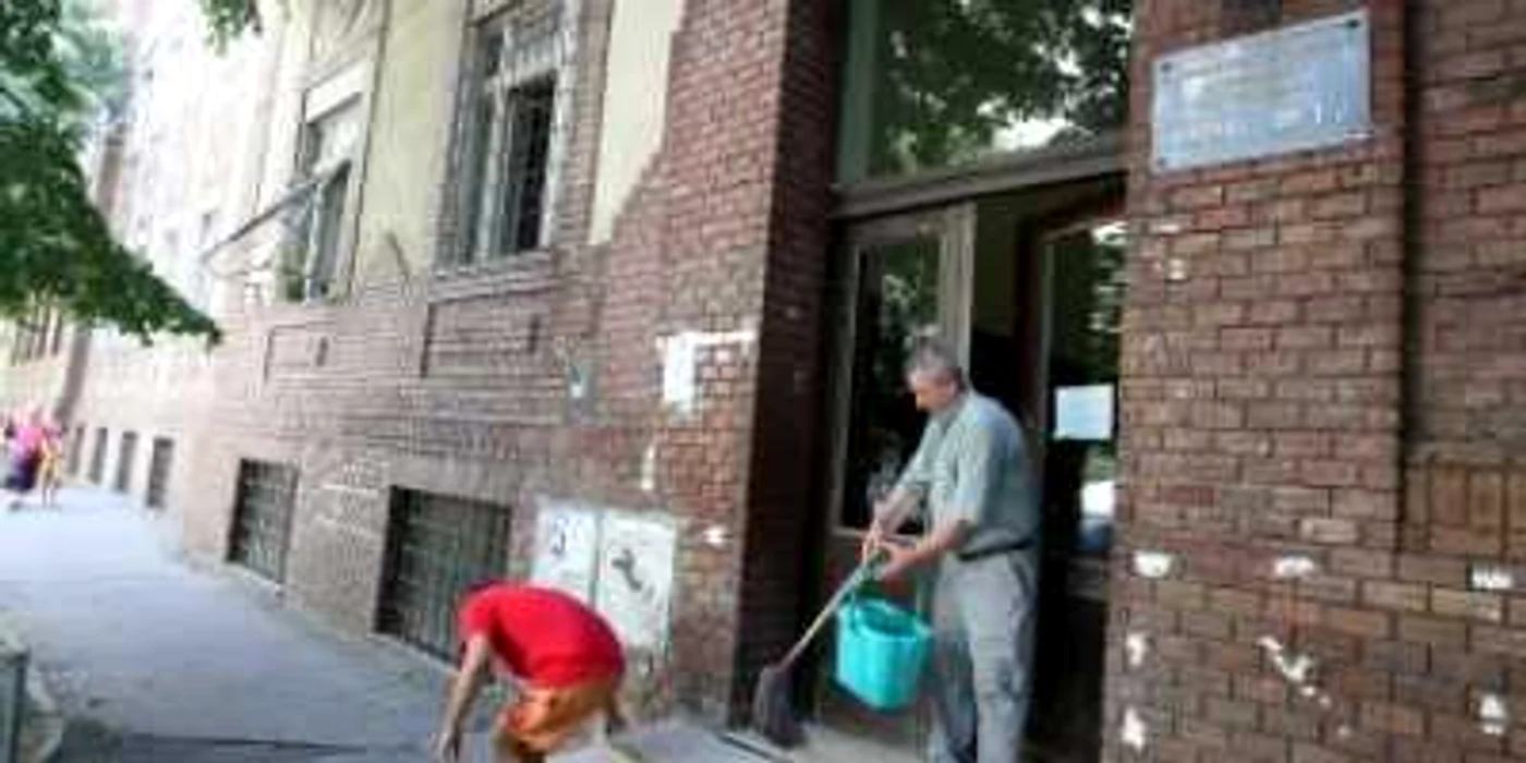 Timişoara: Coincidenţă sinistră în căminul groazei de la Medicină