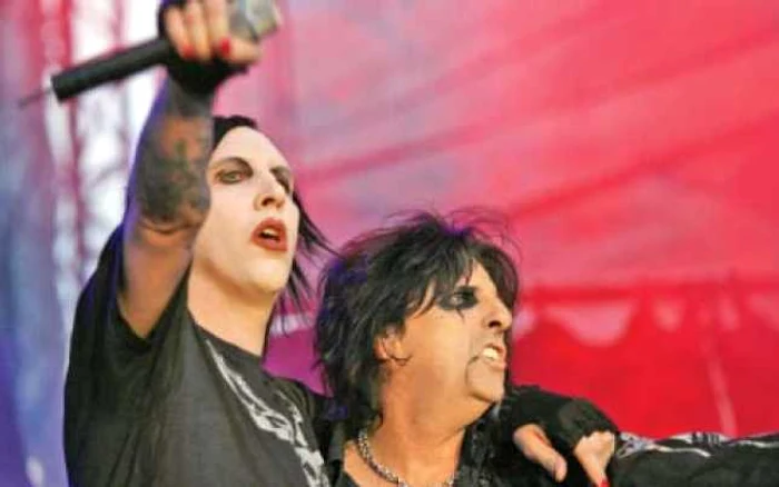 Marilyn Manson şi Alice Cooper s-au împăcat la Bucureşti, în 2007