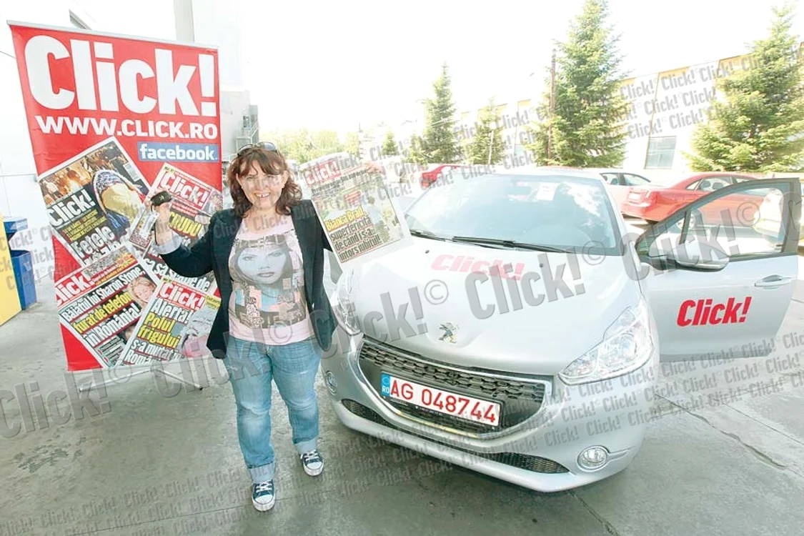 
    Mirela Nae  (30 de ani)  a radiat  de  fericire  când şi-a  văzut premiul (Fotografii: Sever Gheorghe)  