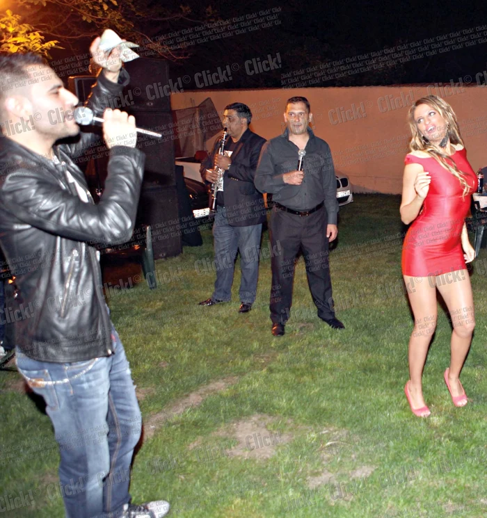 Au dansat din buric toată noaptea