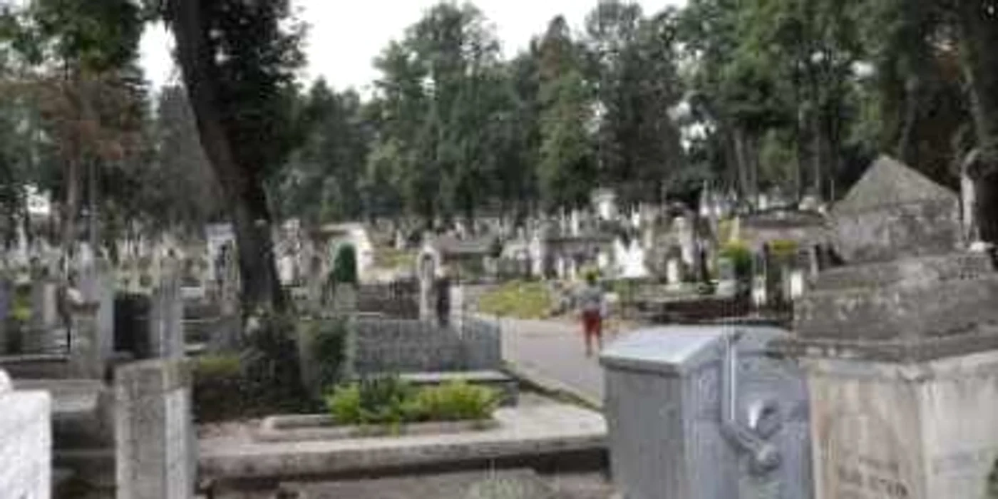 Cluj: Afaceri morbide cu mormintele Primăriei