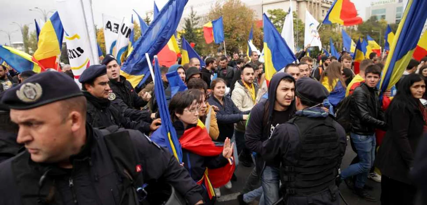 Platforma Unionistă Acţiunea 2012 organizează marşul Luptă pentru Basarabia în Bucureşti sâmbătă 22 octombrie 2016 FOTO Inquam Photos Liviu Florin Albei 
