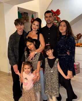 Deea și logodnicul Constantin Cataramă cresc patru copii foto: Facebook  