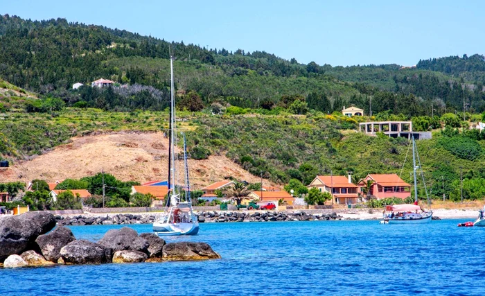 Insula Othonoi este destinația perfectă în luna august / foto: greeka.com