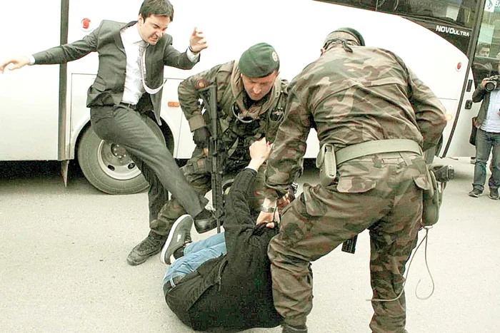 
    Bilanţul  victimelor  a ajuns la  282 de morţi (Foto: Reuters)  