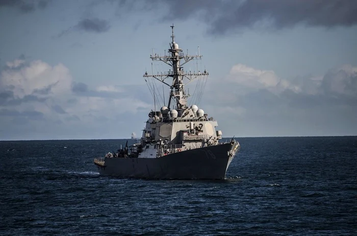 Distrugătorul USS Porter, din clasa Arleigh Burke a intrat deja în Marea Neagră FOTO U.S. Naval Forces Europe-Africa / U.S. 6th Fleet