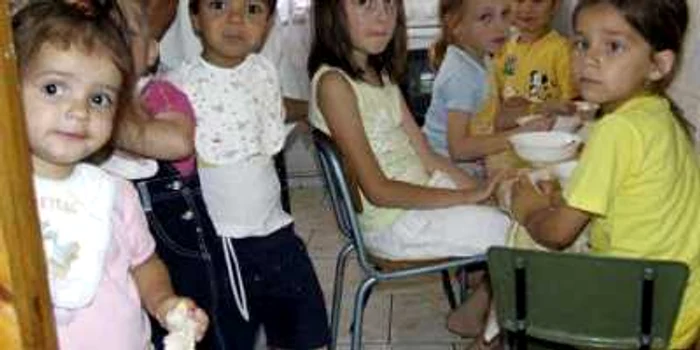 Focșani: Protecția Copilului nu are bani pentru hrana copiilor din plasament și a persoanelor cu handicap