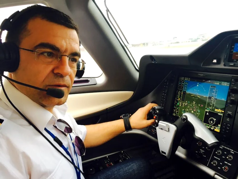 
    Mihai Mărgineanu a strâns 600 de ore de zbor pe mai multe aparate de zborfoto: arhivă personală  