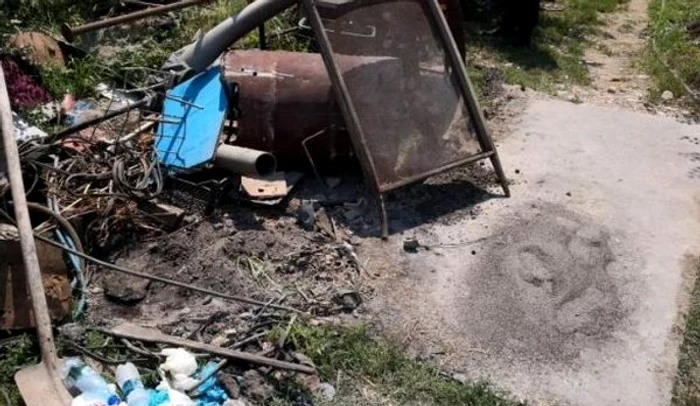 Cercetările sunt îngreunate de haosul care domneşte peste tot 