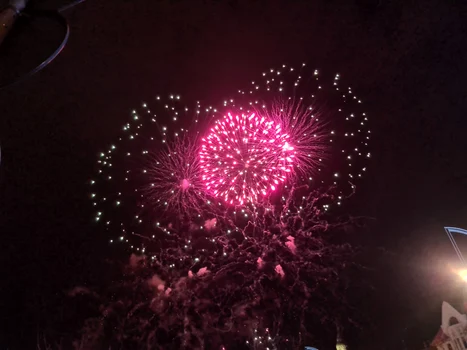 Jocul de artificii a atras mii de orădeni în centrul oraşului