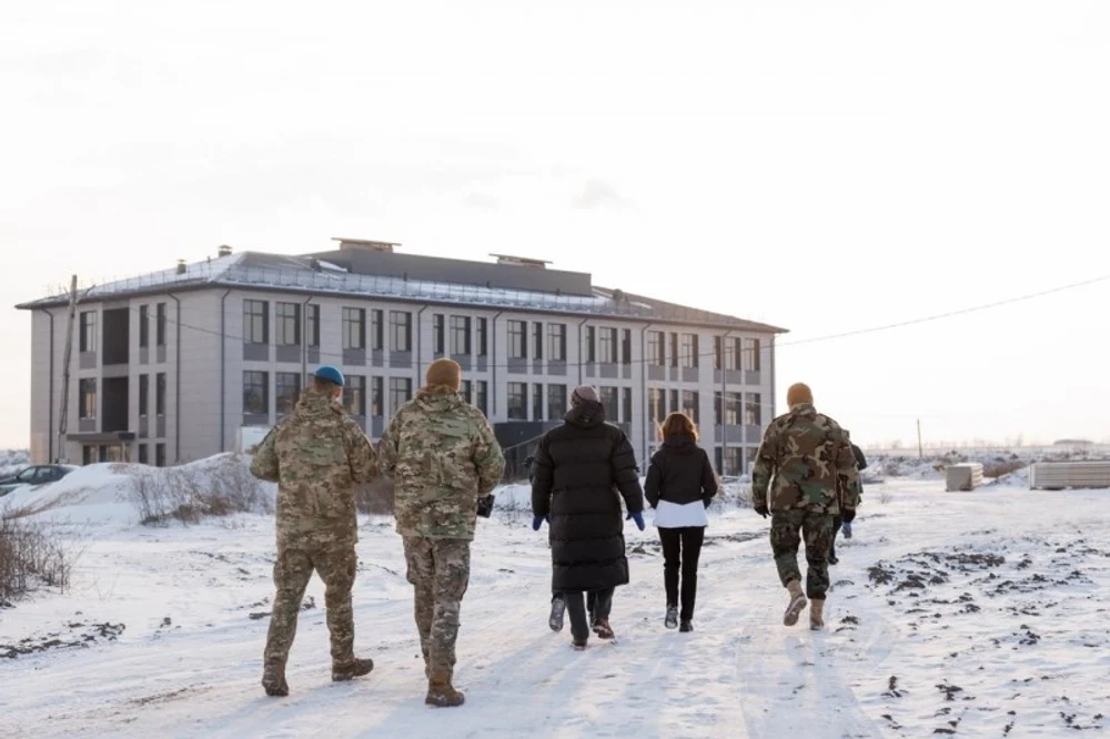 Chișinăul construiește o unitate militară la standarde UE. Maia Sandu, în inspecție la șantier: ,,Investiții în pace”