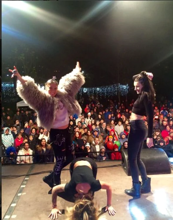 Dansatoarea Corinei Bud a fost surprinsă într-o poziție "nefirească"