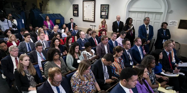 Jurnalişti acreditaţi la Casa Albă FOTO EPA-EFE