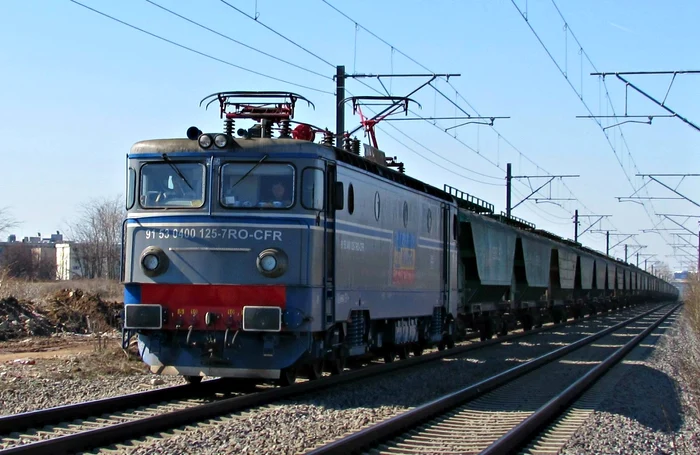 Două vagoane ale unui tren de marfă au deraiat pe ruta Constanța - Mangalia. Trafic feroviar suspendat