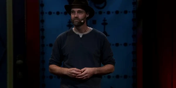 Thor Pedersen vorbind în cadrul TEDx Arendal despre călătoria sa în jurul lumii Captură video YouTube TEDx Talks