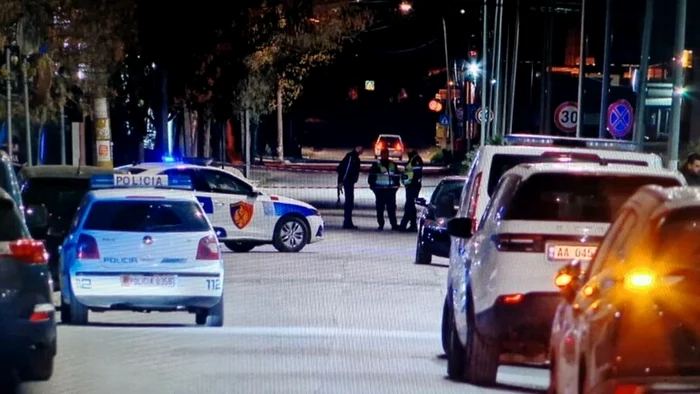 Scena crimei din fața televiziunii albaneze