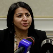 Mateea Petrescu și Tina Glandian susțin o conferință de presă în dosarul fraților Tate, în Bucuresti. FOTO Inquam Photos / Octav Ganea