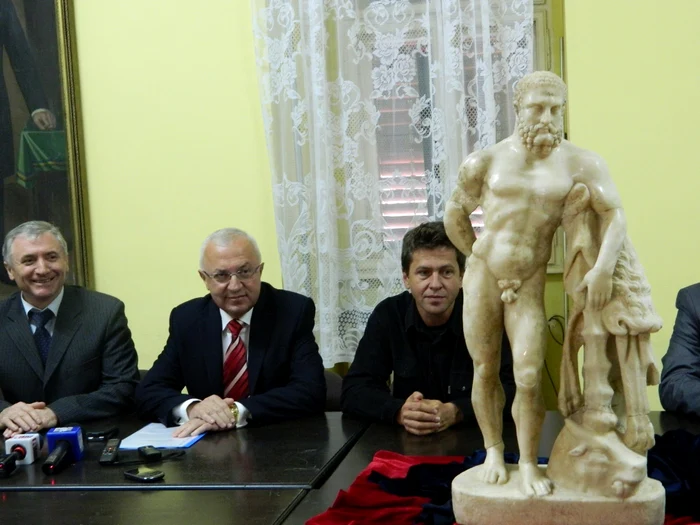 Statuia a fost prezentată la Muzeul Unirii din Alba Iulia