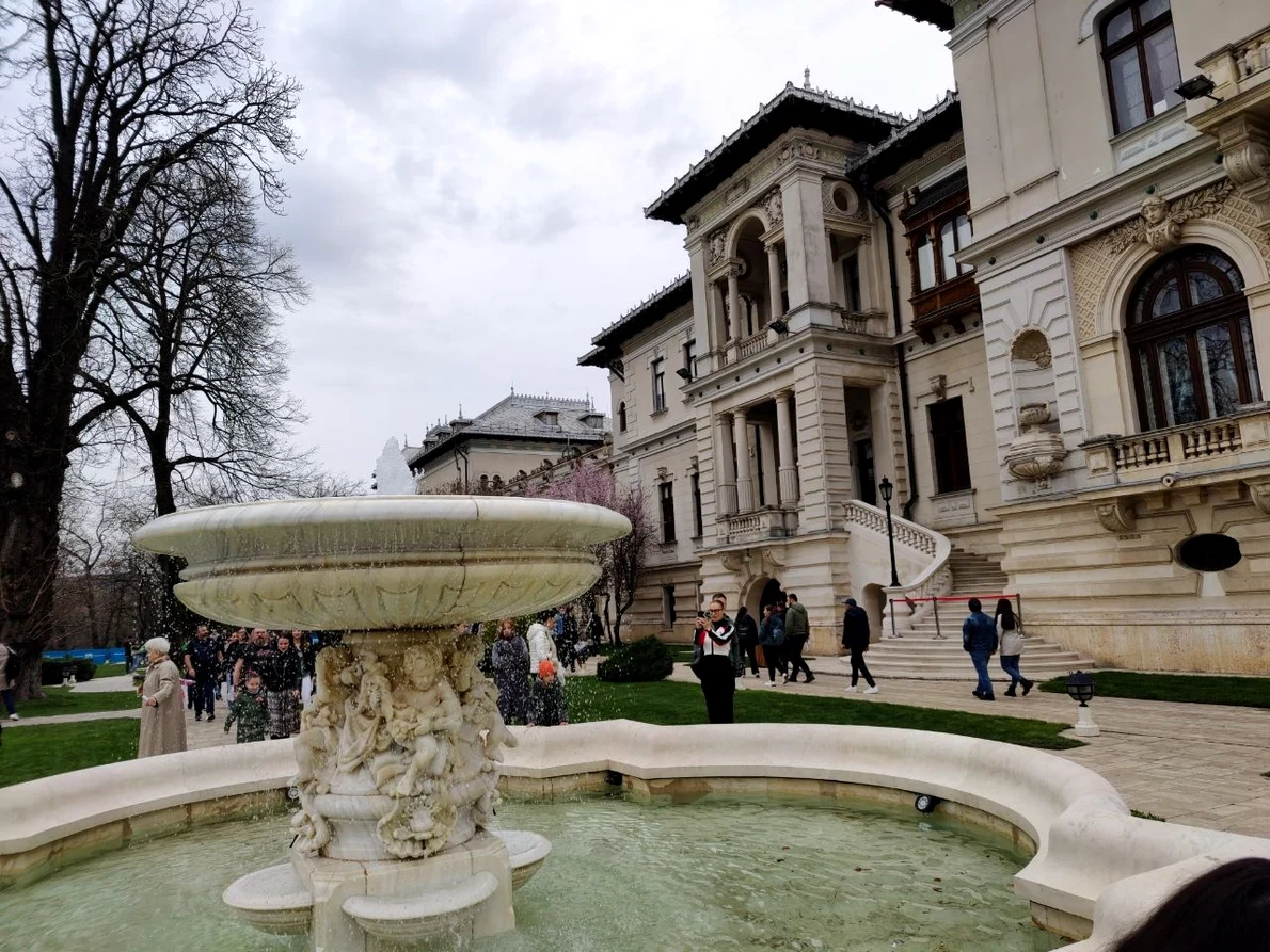 Porţi Deschise la Palatul Cotroceni (foto: Historia)
