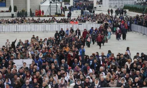 ce nu s a vazut la televizor la sfintirea catedralei nationale imagini inedite 1018429 jpg