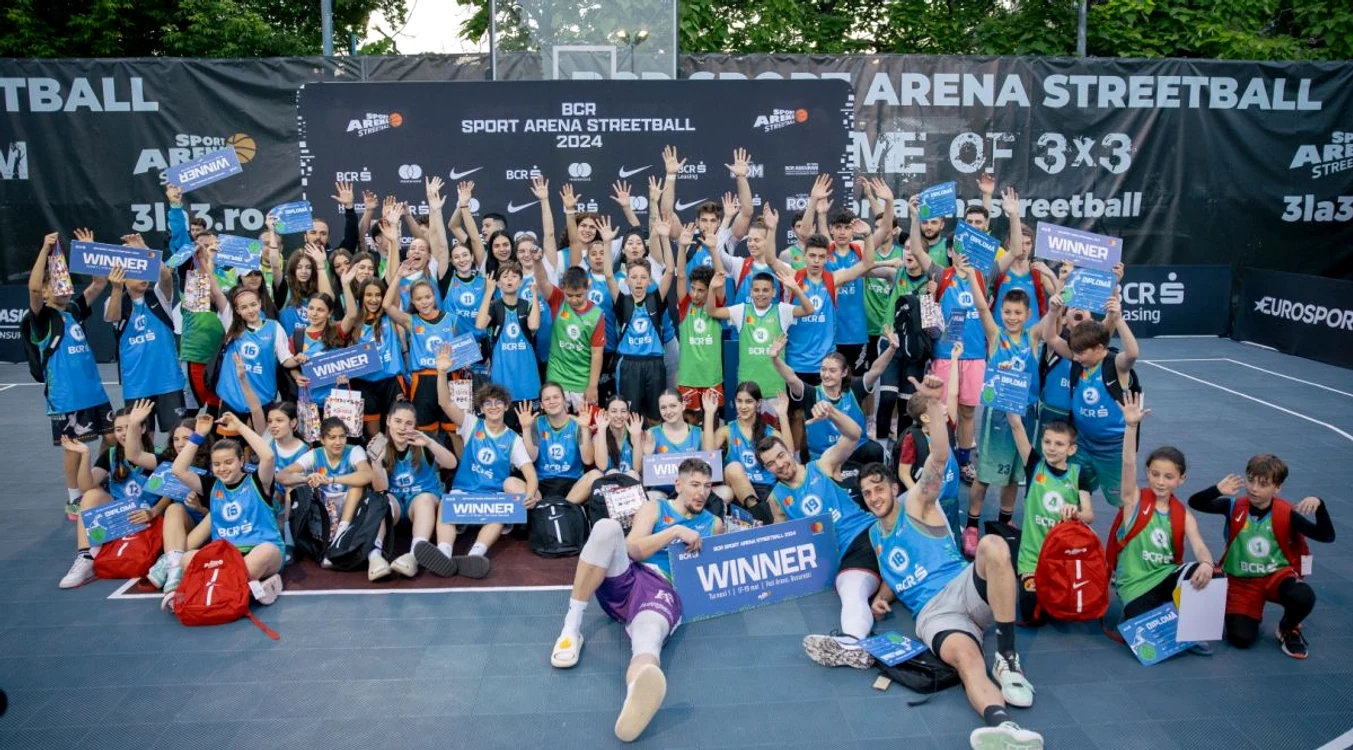 Poza de grup a câștigătorilor BCR Sport Arena Streetball 2024